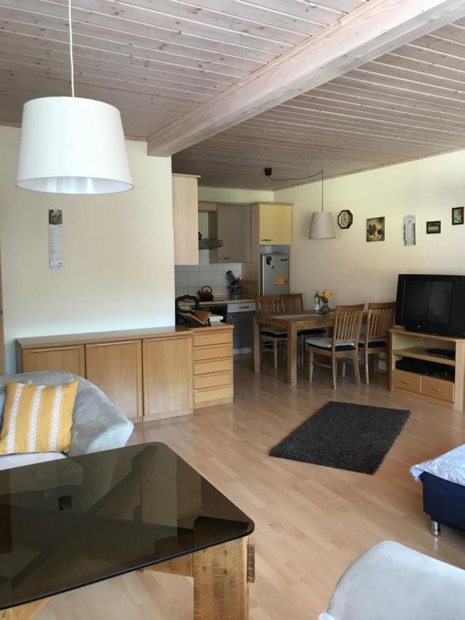 Ferienwohnung Am Gruenen Band Hellingen Exteriör bild